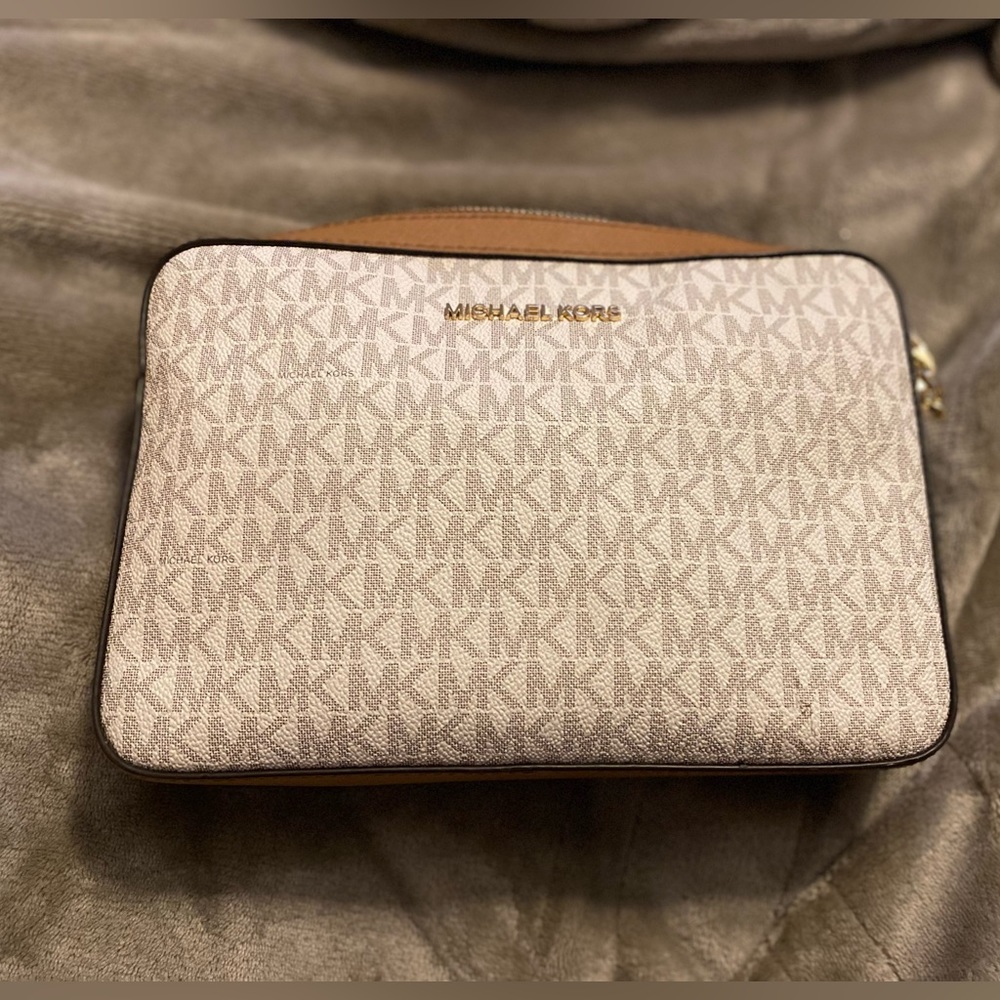 Michael Kors Crossbody JET SET